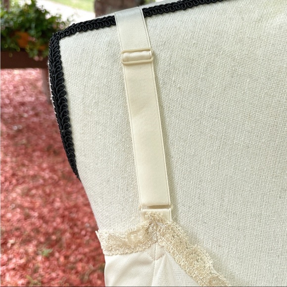 Vintage Pale Peach Cream Slip Nightie Size S - Picture 6 of 6